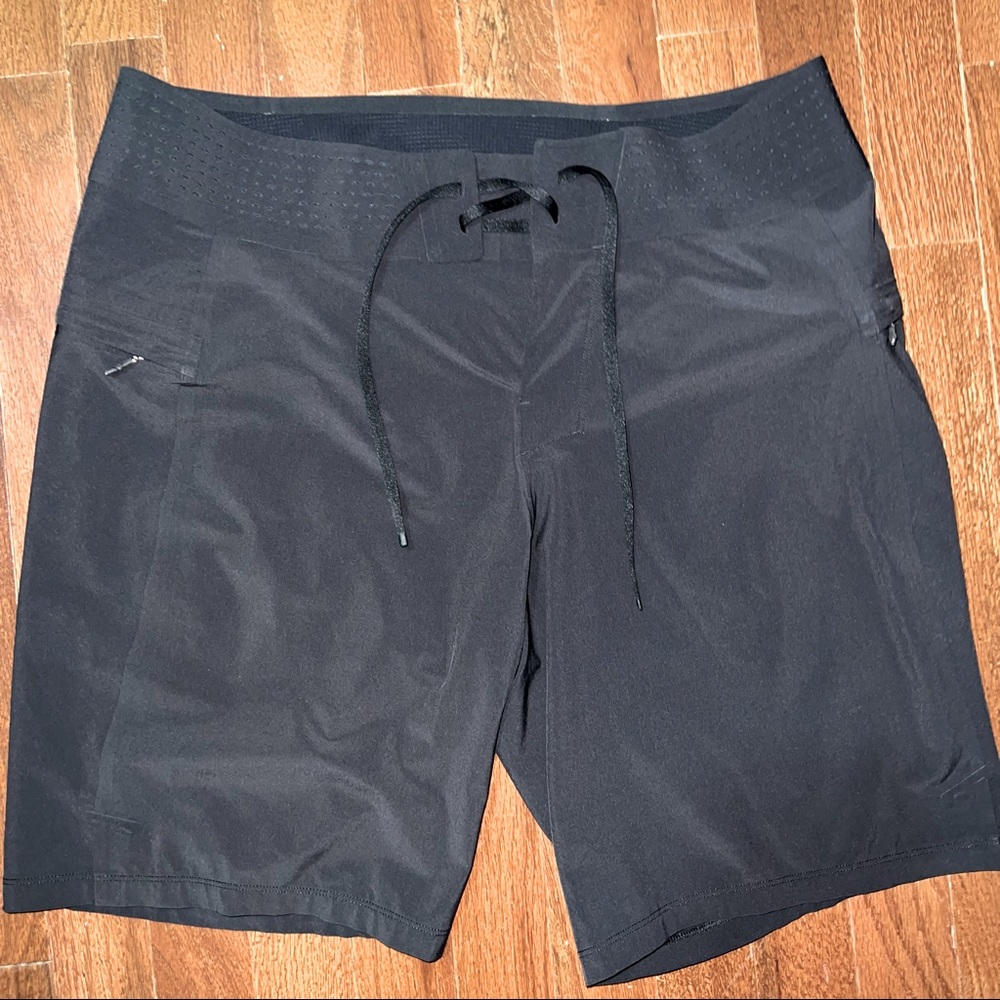 Mens Size 32 Lululemon Swim Trunks